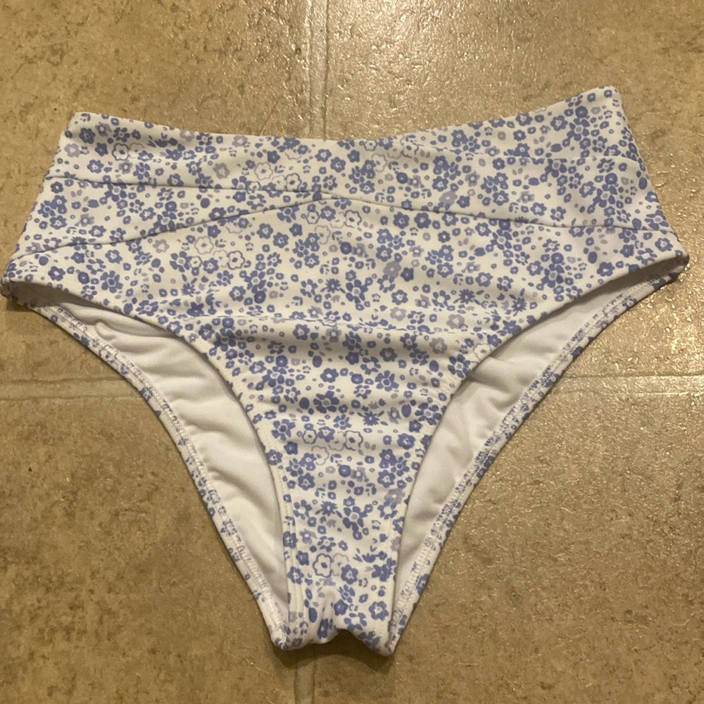 Blue floral print Hollister bathing suit bottoms